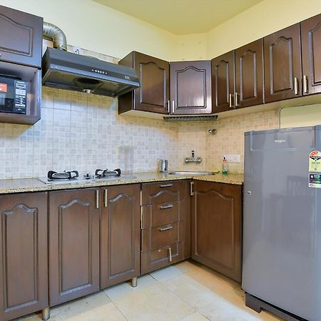 Studio Serviced Apartments Near Fortis Hospital คูร์เคาน์ ภายนอก รูปภาพ