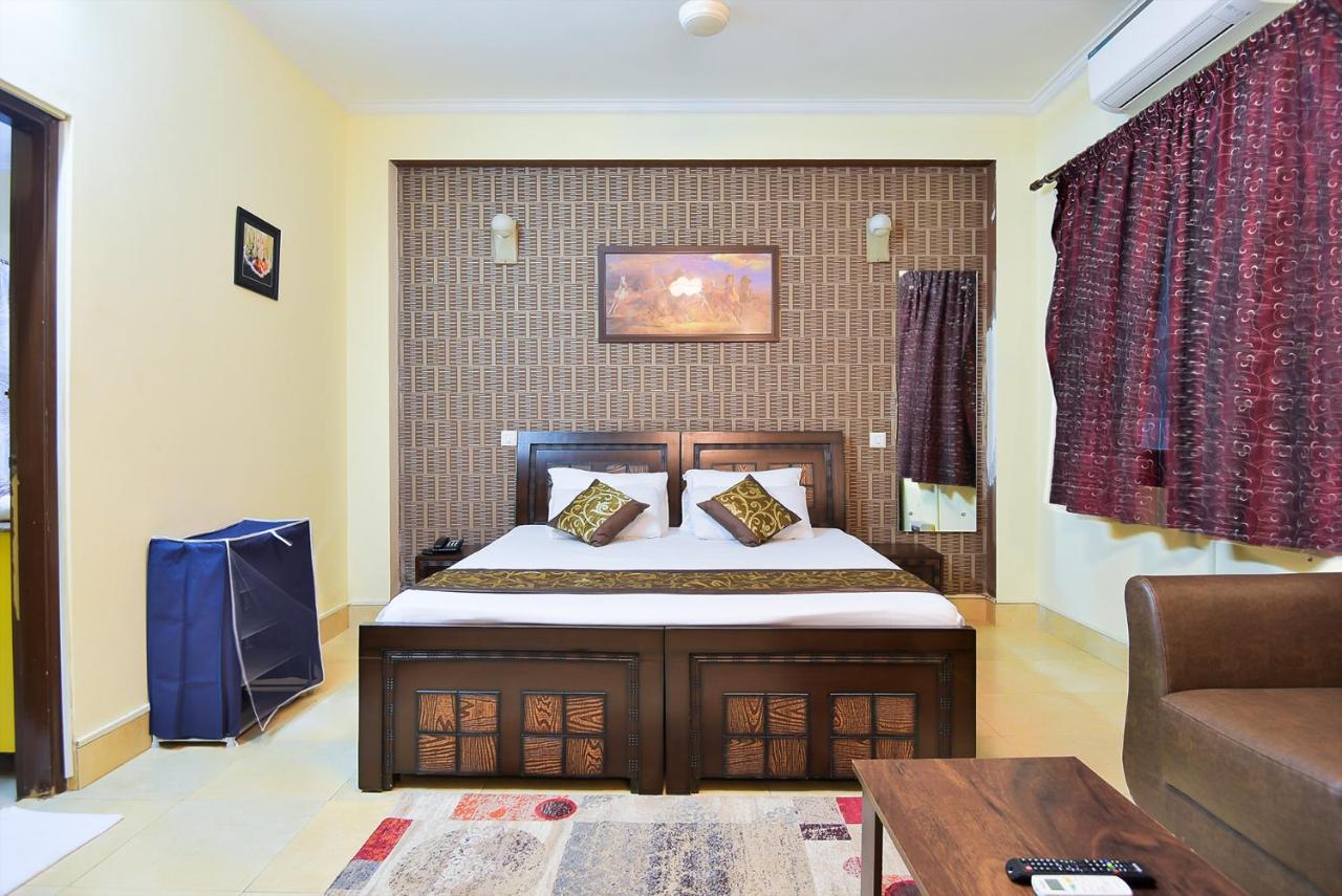 Studio Serviced Apartments Near Fortis Hospital คูร์เคาน์ ภายนอก รูปภาพ