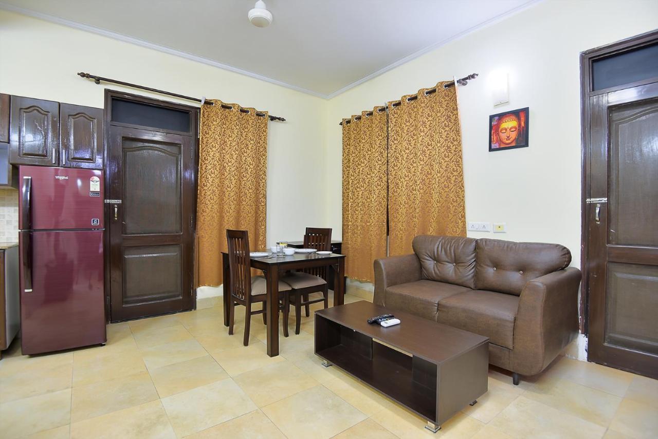 Studio Serviced Apartments Near Fortis Hospital คูร์เคาน์ ภายนอก รูปภาพ